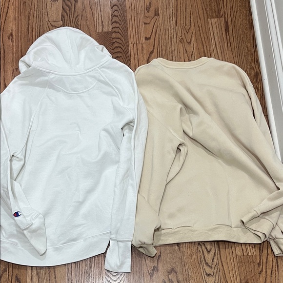 Champion White and Cream Sweatshirts - Picture 5 of 5